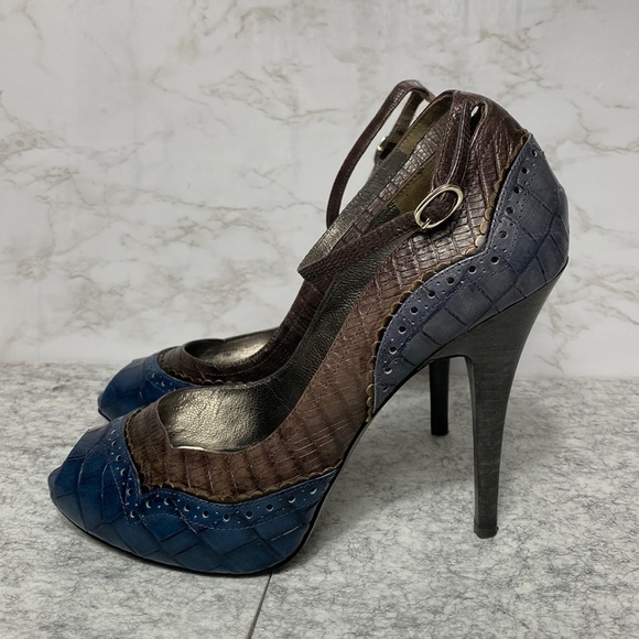 Marciano Heels - Picture 4 of 16
